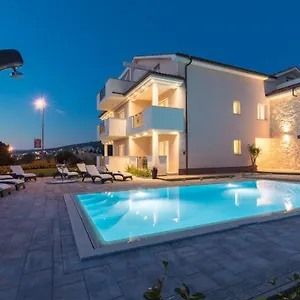 Maris Bed & Breakfast Punat